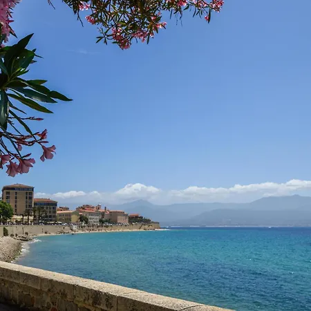 Apartamento 2 Bedroom Stunning In *