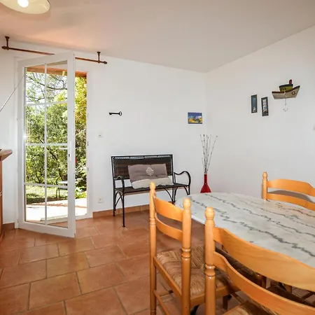 Appartamento 2 Bedroom Stunning In Afa
